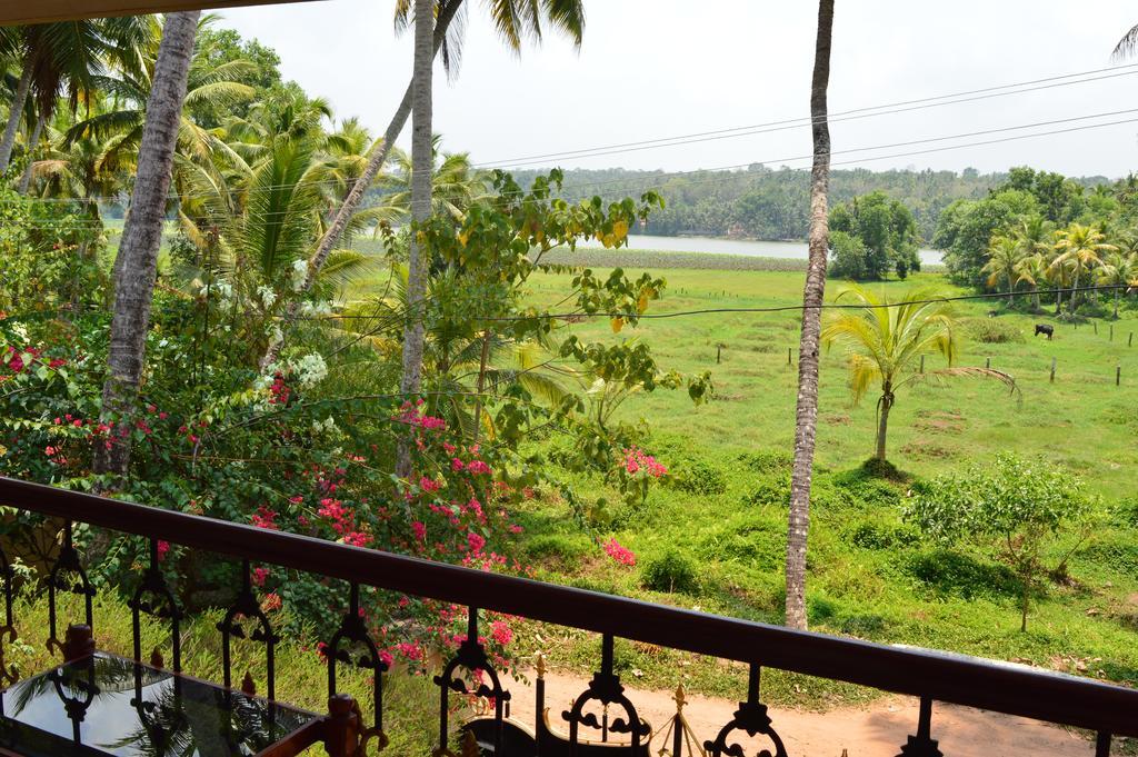 Ganesh Ayurveda Holiday Home Apartment コーバラム エクステリア 写真